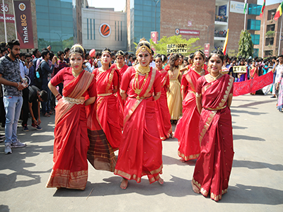 COLORFUL PERFORMANCE DEPICTING KARNATAKA