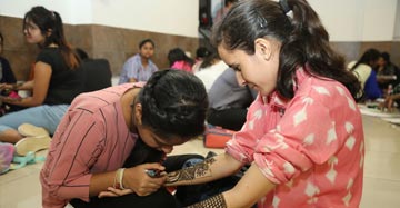 ACTIVE INVOLVEMENT IN CO-CURRICULAR ACTIVITIES